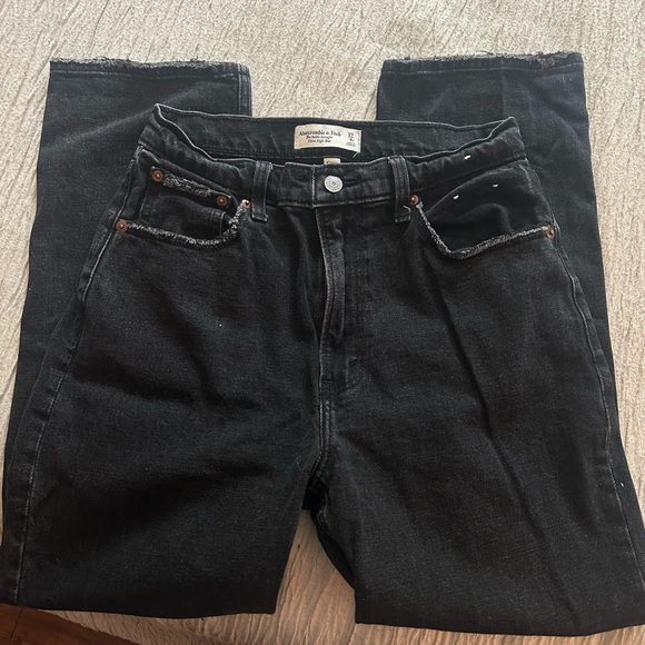 abercrombie Ultra High Rise Ankle Straight Jean - Picture 6 of 7